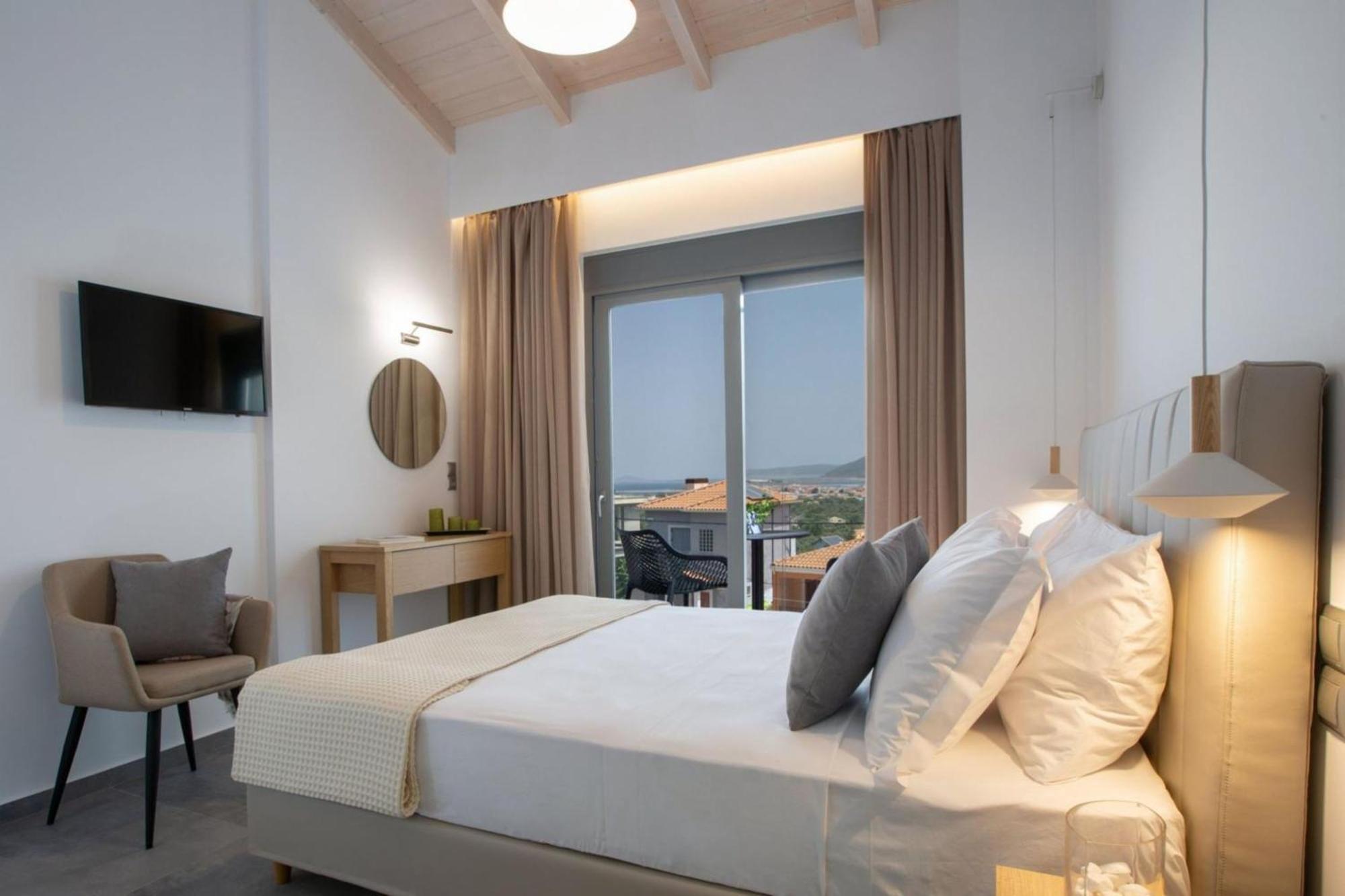Aloft Luxury Villas Lefkada - Heated Pool Apolpaina Exteriör bild